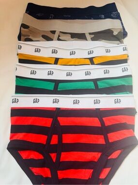 GAP kids Briefs 5 Pack – Navy, Camo, Tan, Yellow, Green & Red Stripes